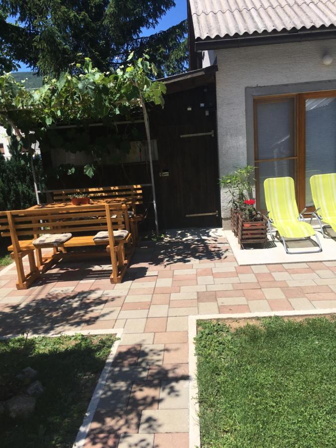 Guest House Josipovic Korenica Bagian luar foto