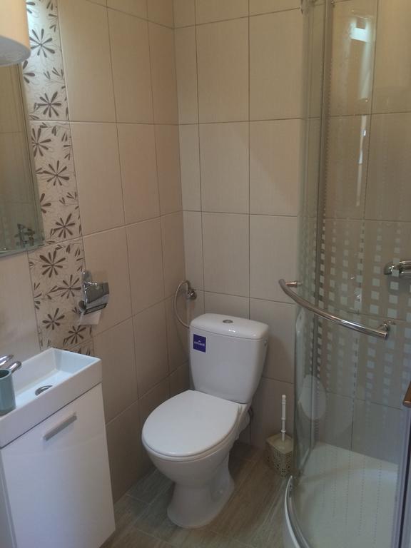 Guest House Josipovic Korenica Bagian luar foto